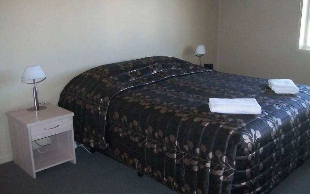 Sierra Motel
