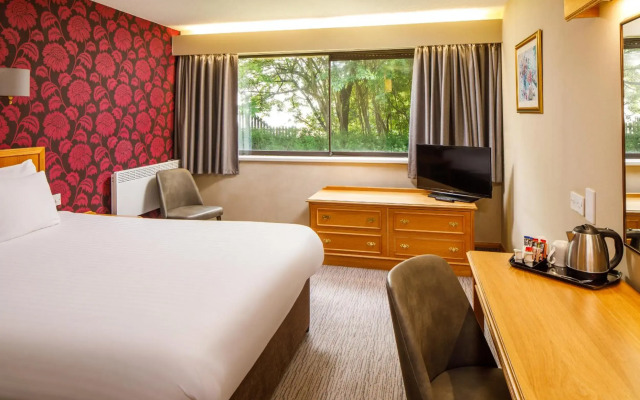 Mercure Livingston Hotel