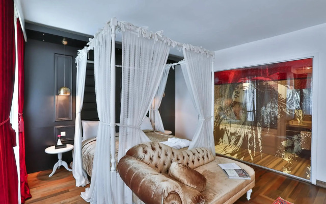 Senatus Hotel - Special Class