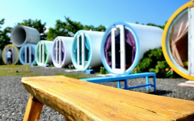 Pipe House Hostel