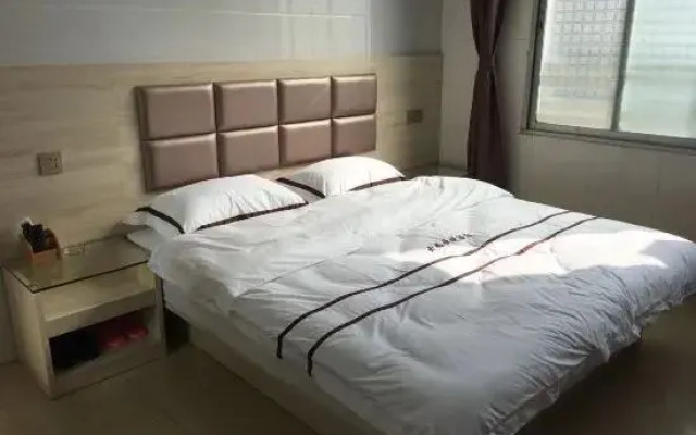 Funing Yunshang Express Hotel