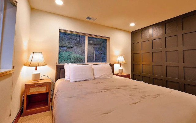 The Elevator House Sleeps 10!