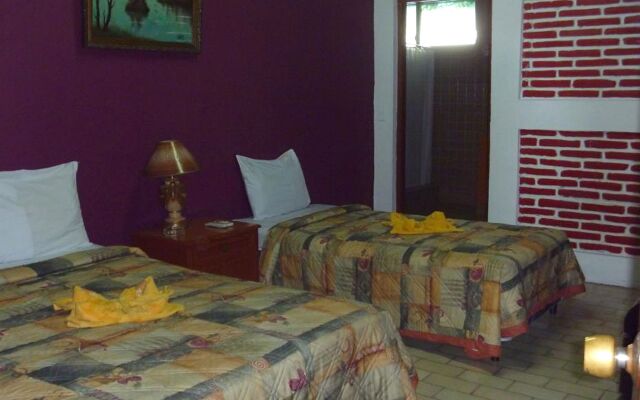 Hotel D'Lido Managua