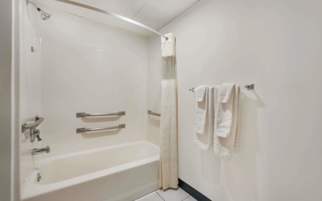 Days Inn Osage Beach