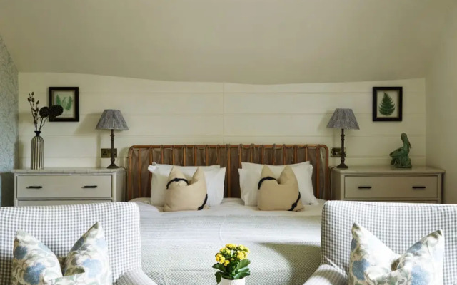 The Old Coach House - From 500 Per Night