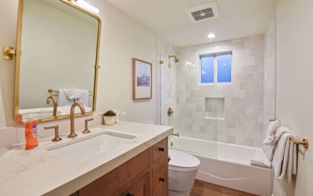 Modern Tahoe Treasure