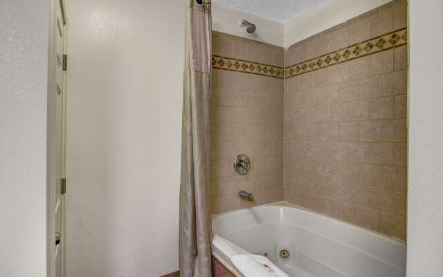 Motel 6 Charles Town, WV