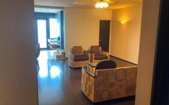 New WestPeninsula Hotel