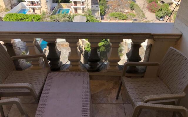 AC, Wi-Fi Panorama View Shahrazad Beach Apartment