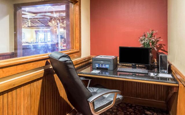 Quality Inn & Suites Baton Rouge West – Port Allen
