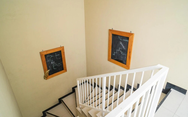 RedDoorz Syariah near Suncity Mall Sidoarjo