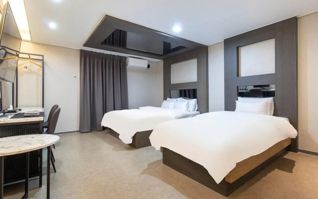 Hwaseong Stay13 Hotel