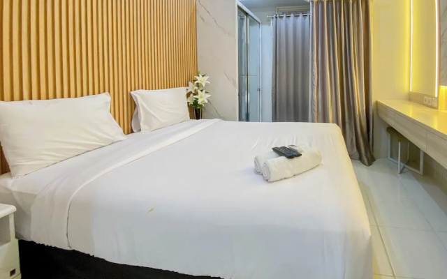 Nice And Cozy Studio At Amartha View Apartment