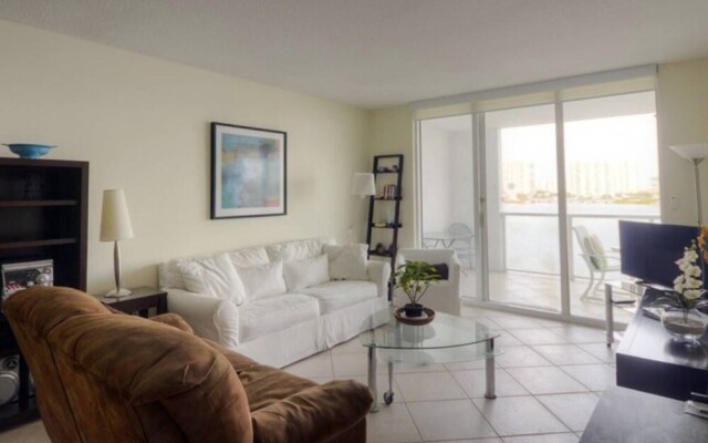 Le Marina Bay 503 - Condo 5 People, Sunny Isles