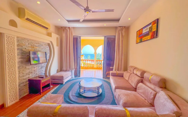 Royal Beachfront Apartments