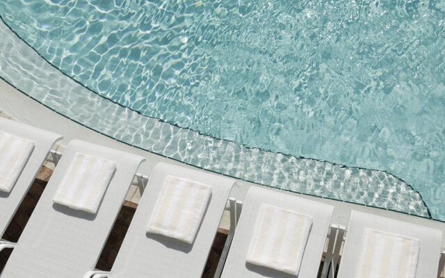 Lido Beach Resort