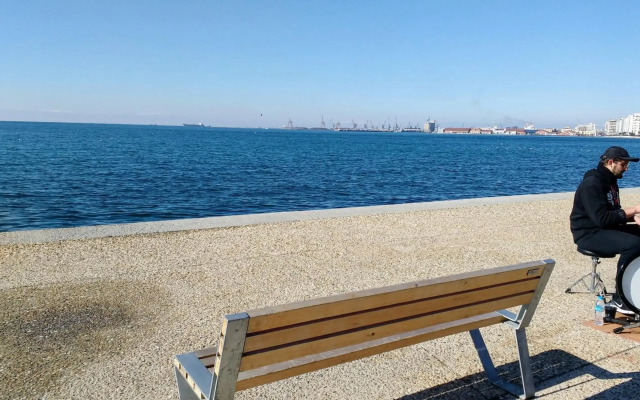 Here Thessaloniki! In the city near the sea