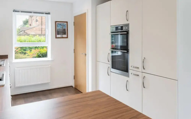 Host Stay Meadow Road