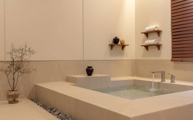 Nomad Aank hotel Gumi branch