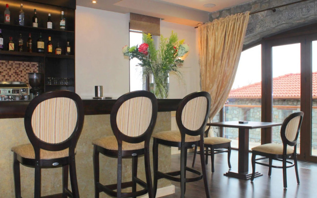 Nefeles Mainalon Luxury Residences & Lounge