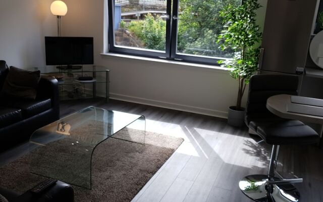 The Point Glasgow 2 Bed Apartment