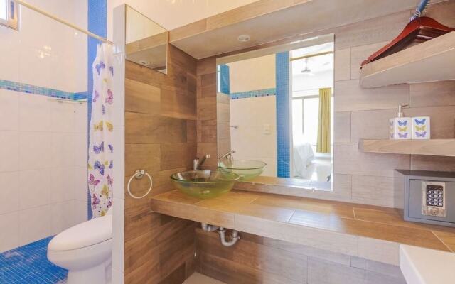 Villa Elena - Entire Property