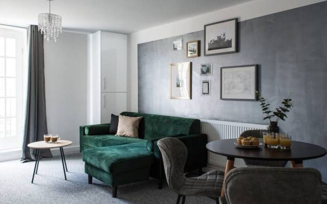 2 Bedroom Apt Leamington Spa