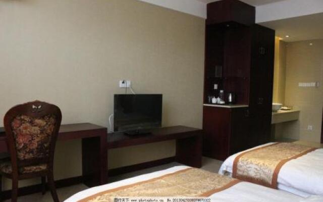 Longling Mountain Villa