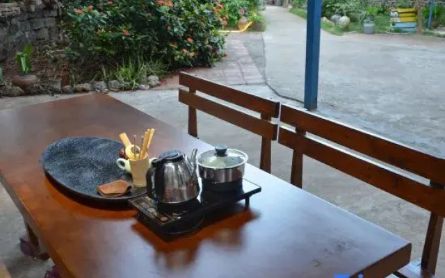 Zimei Homestay (Weizhoudao Shengtang Catholic Church)