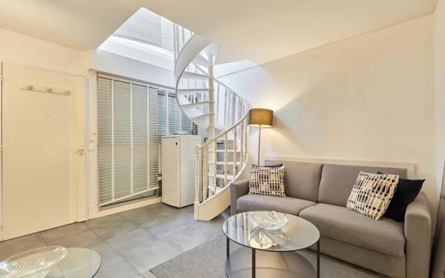 Duplex Private Garden Heart 15 Paris District