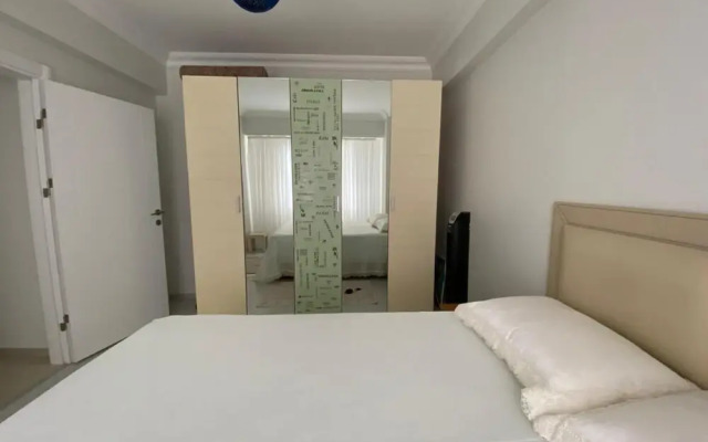 Lovely House With Balcony Near Lake in Sapanca