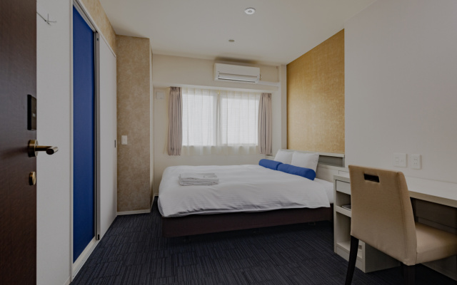 Shinsaibashi Crystal Hotel – Guest Rooms – Osaka