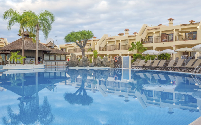 Royal Sunset Beach Club