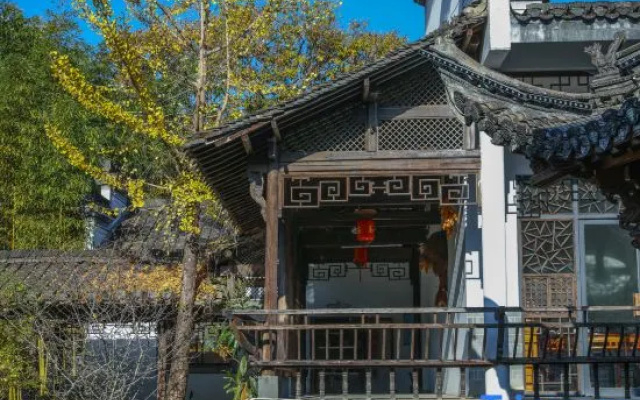 Longshan Villa Resort