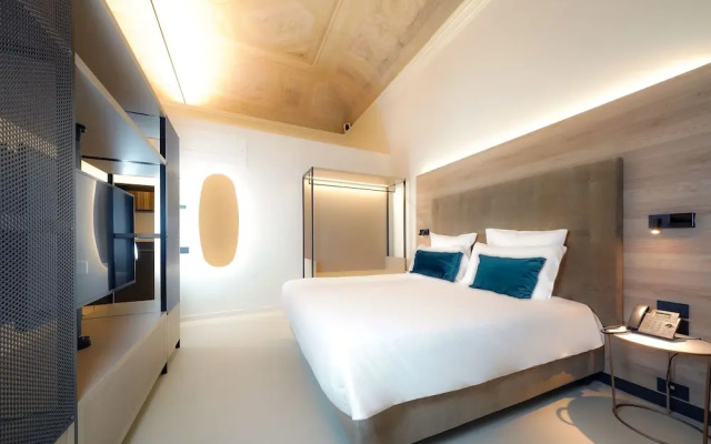 Bergamo Inn 21