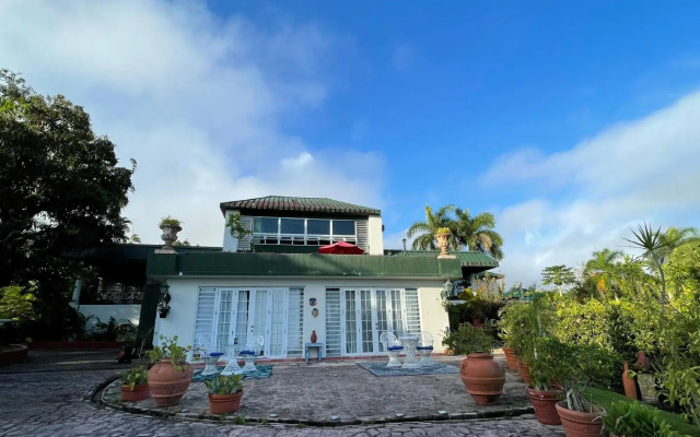 Serena Boutique Hotel