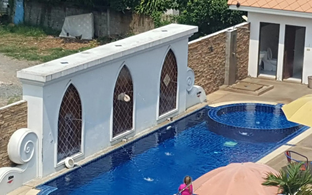 Wangburapa Grand Hotel