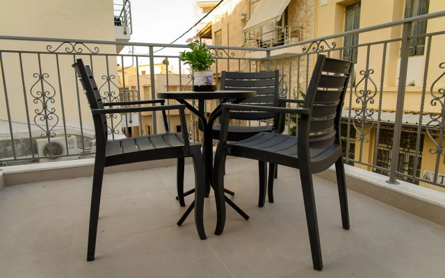 Uni Island City Suites