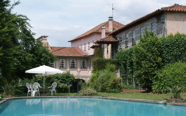 Casa dos Assentos de Quintiaes
