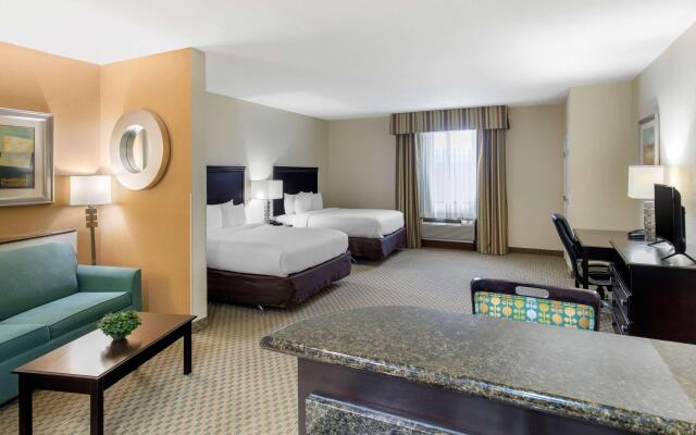 Fairfield Inn & Suites Hillsboro