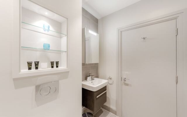 Roomspace Apartments -The Quadrant