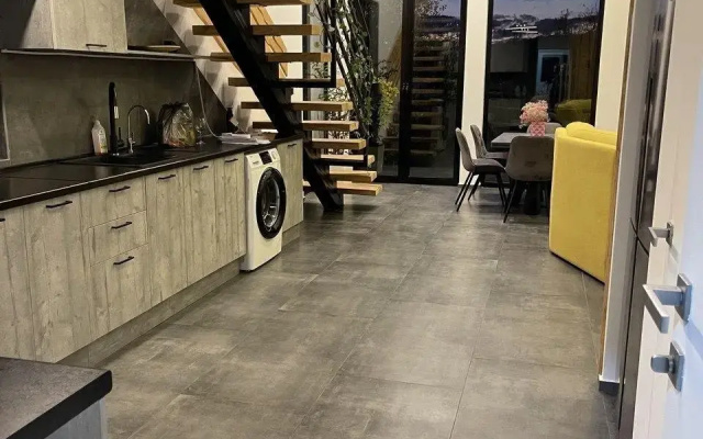 Дом с баней на Дагестанской, 5Б