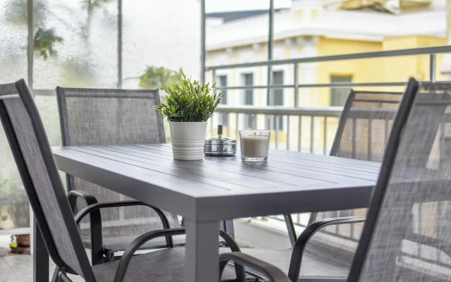 Oliver Suites by Ulysses Apartments