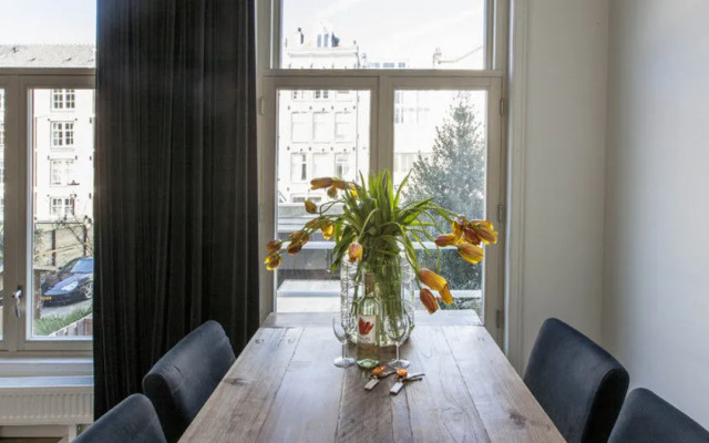 Sarphati Apartments Suites