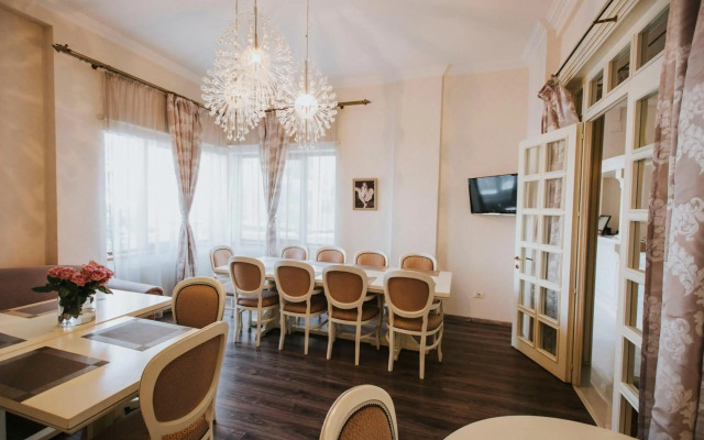 Cherie Hotel Boutique & Restaurant