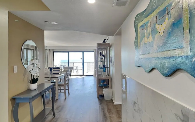 Emerald Towers by Panhandle Getaways