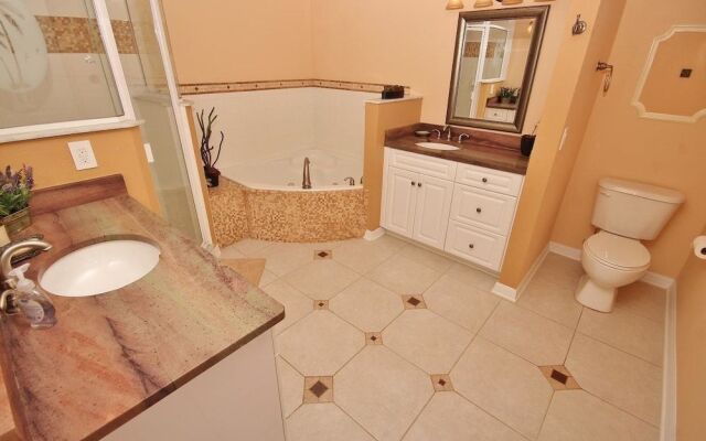 Oceanwalk 9-602 Apartment 3