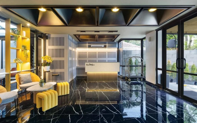 ROOMS INC Sudirman Jakarta – Lobby – Jakarta