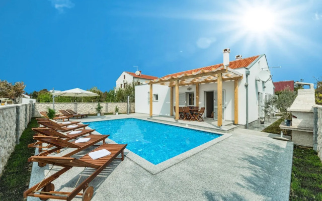 Magical Villa Casa Nova with Pool