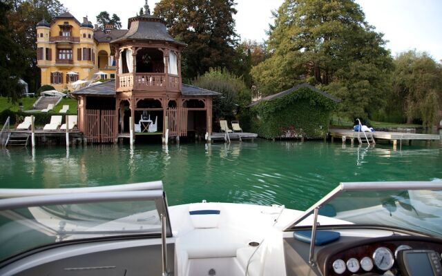 Eva Hof Lakeside Suites